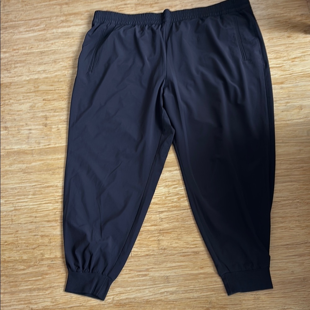 Women’s Banana Republic Air Stretch Joggers
